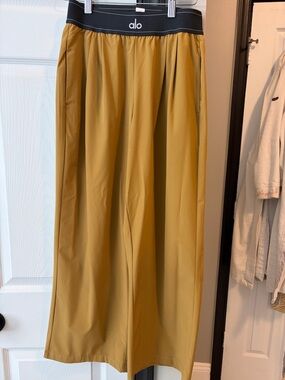Alo Wide Leg Flowing Pants in Mustard